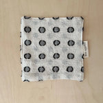 serviettes table marron gris noir bleu vert blanc carreaux points rayures flocons moderne rustique