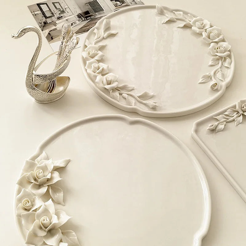 vase decoratif blanc roses relief porcelaine classique tasse bol plat boite rond coeur carreeDecoration