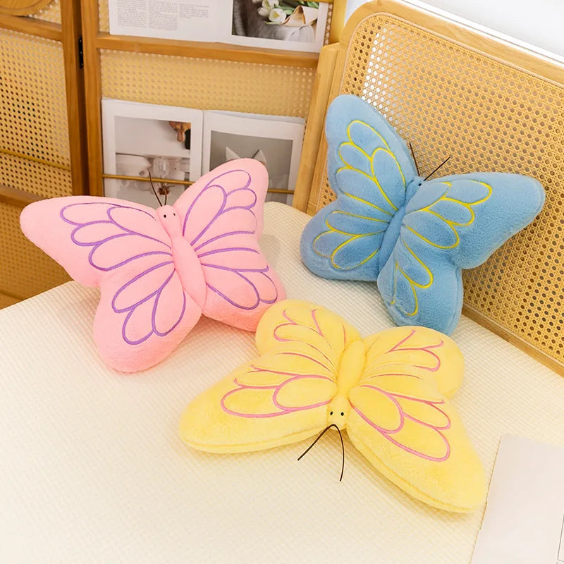 coussin papillon rose jaune bleu violet motif veines détaillées tissu éponge doux velouté mignon