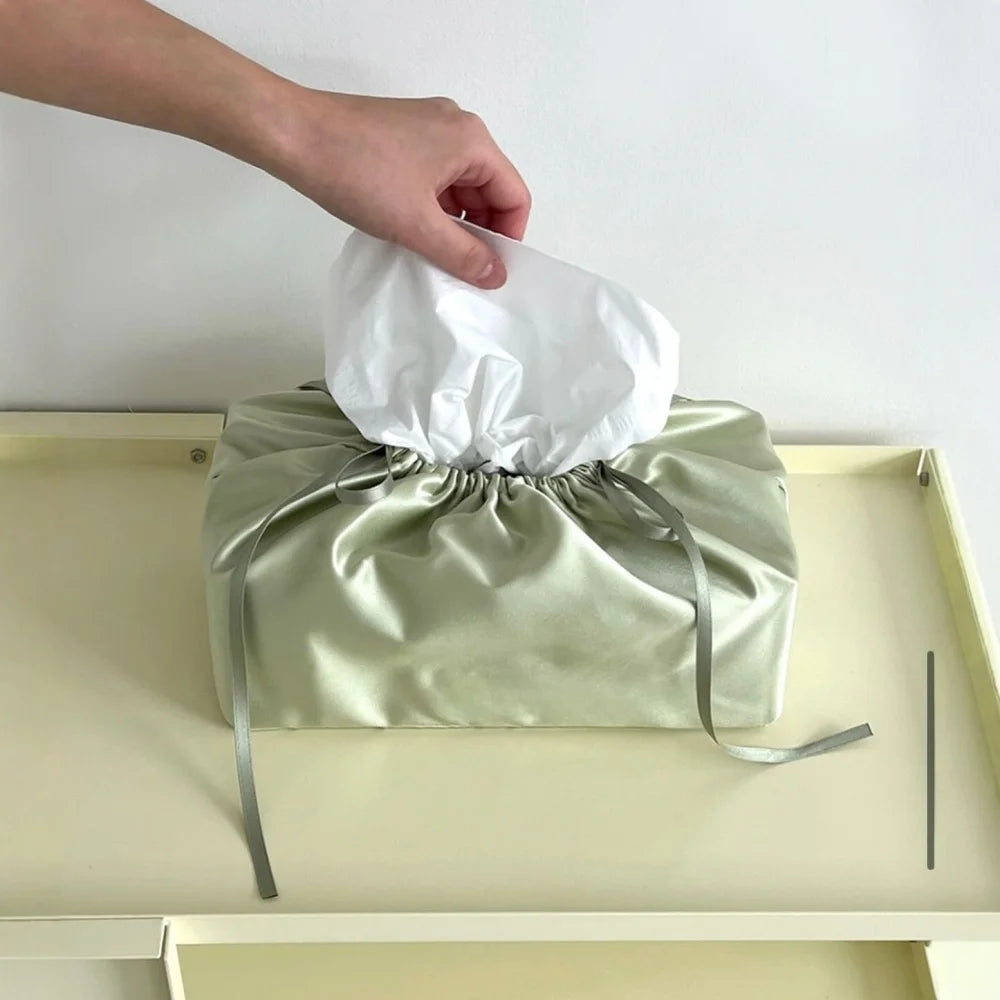 sac mouchoirs moderne élégant satiné bleu gris noir vert olive blanc ruban fixation
