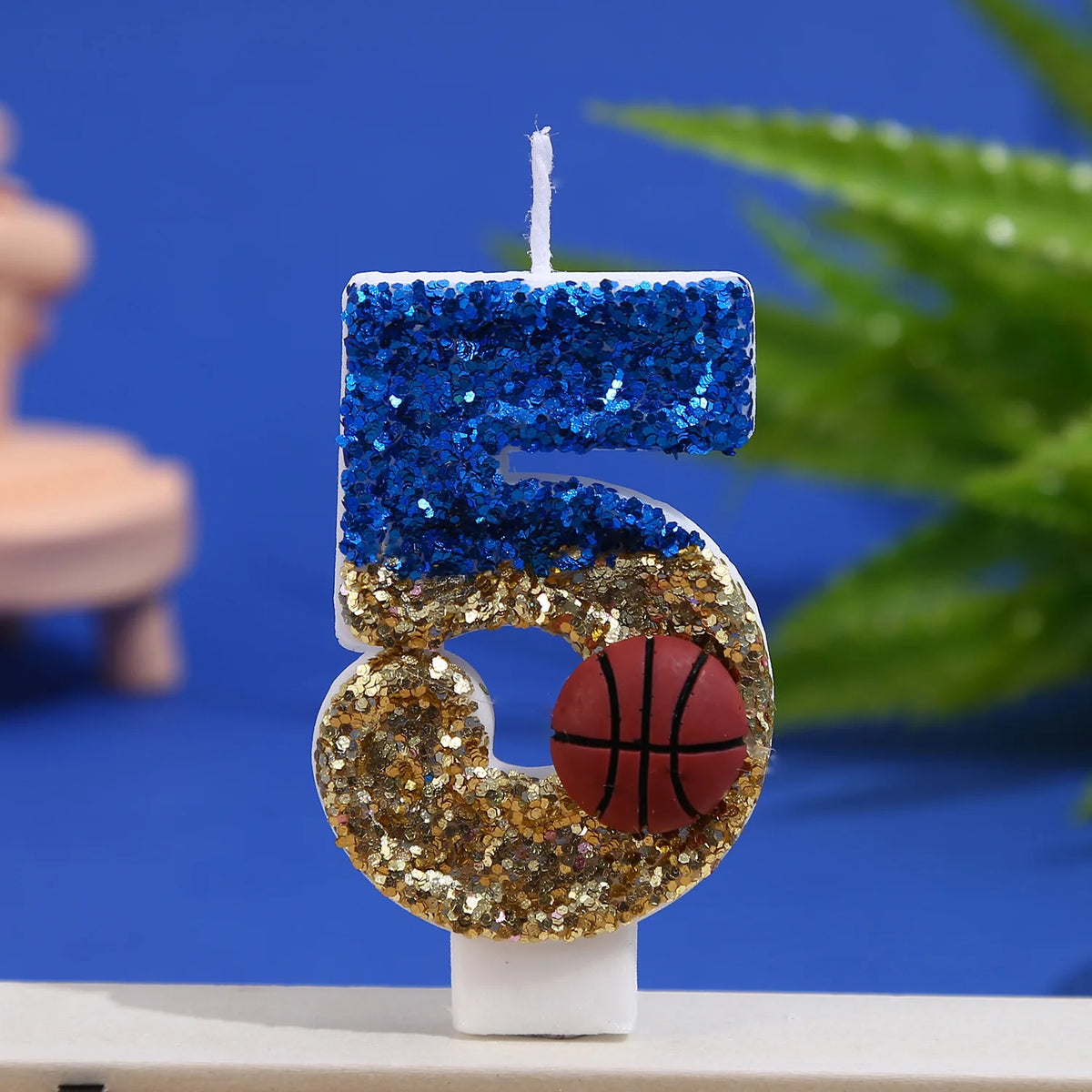 bougies anniversaire forme chiffres bleu paillette doré rouge basket blanc paillettes motifs sportifs clips