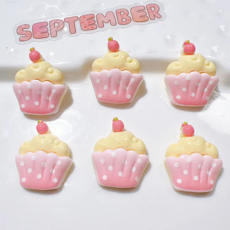 miniatures théière tasses cuillère cupcakes kawaii doux mignon rubans fleurs roses blancs