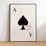 affiche minimaliste poker lucky you as piques beige noir rouge cadre métal salon chambre