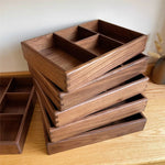 boîte compartiments bois marron foncé minimaliste respectueuse environnement réutilisable articles divers rangement moderne