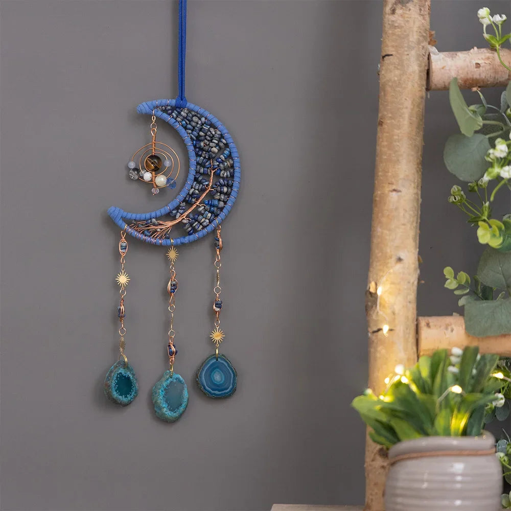 décoration murale croissant lune semi précieuses feuilles dorées boho chic chambre