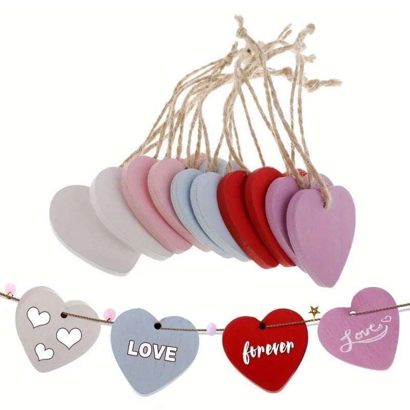décorations bois forme cœur blanc rose rouge bleu violet motifs love you fil coton