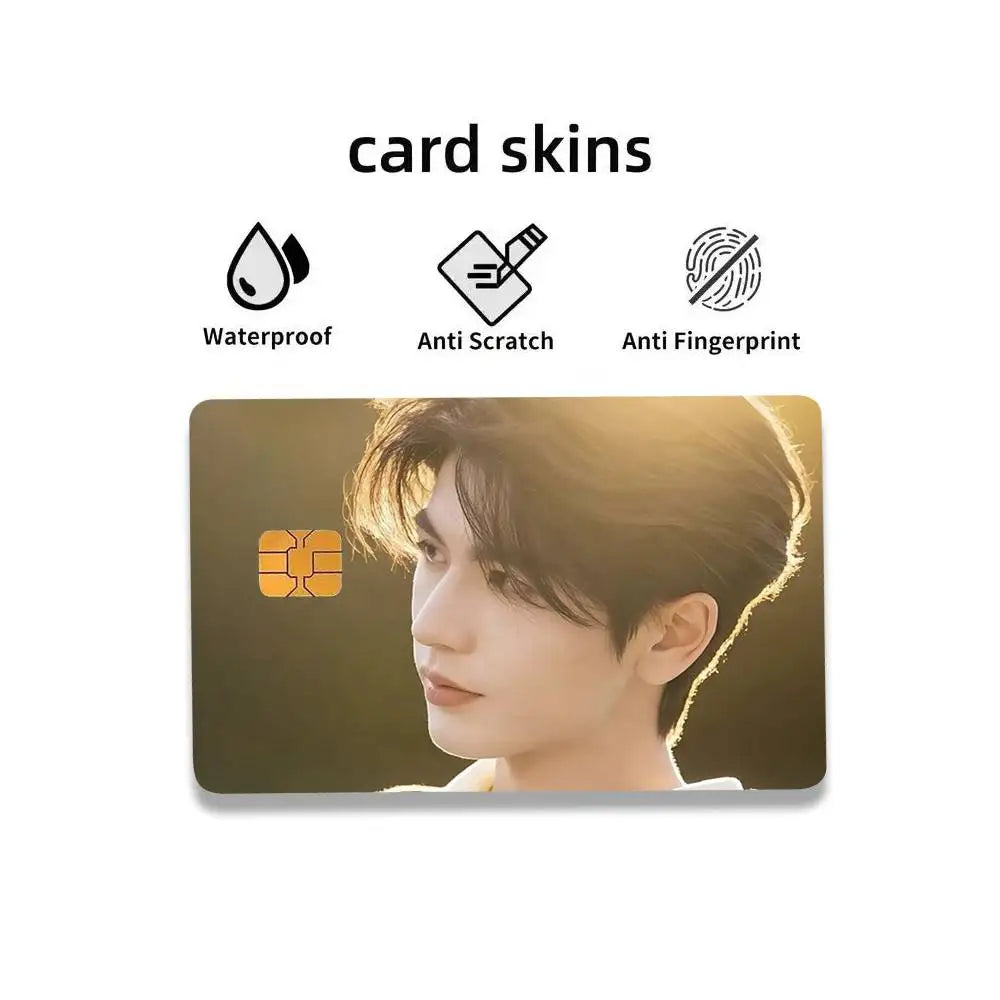 protection carte crédit personnalisée photos personne moderne opaque sans marques