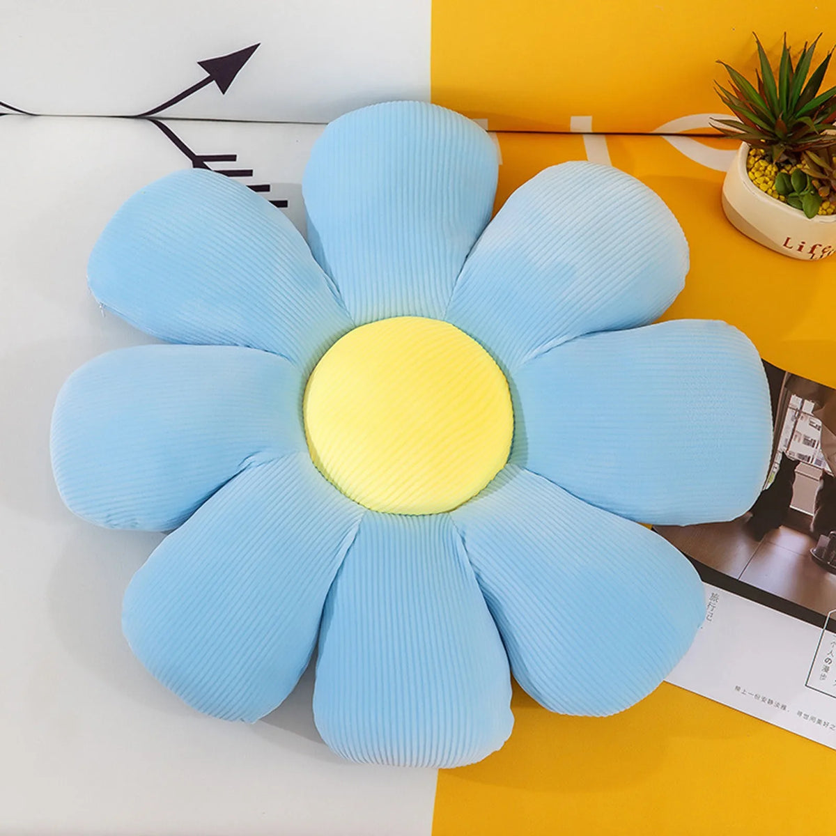 coussin moderne fleur rayures bleu clair jaune vert rose blanc oblong chambre décoration
