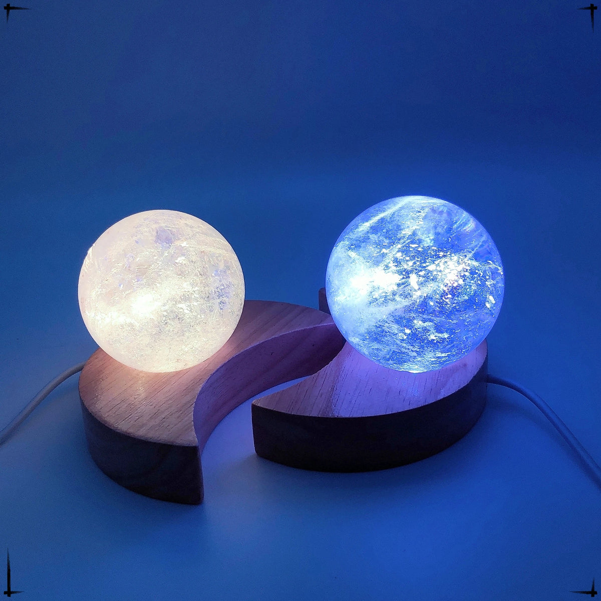 lampe table moderne bois lunaire lumière blanche décoration intérieure minimaliste