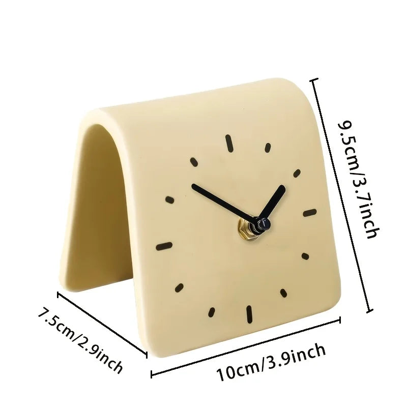 horloge moderne minimaliste acrylique arborée batteries AA points noirs crème noir
