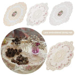 serviette table vintage blanche broderie florale dentelle anti brûlure romantique moderne cuisine festivité mariage