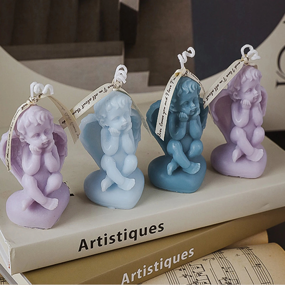 bougies parfumées ange violet bleu rose aromathérapie décoration romantique maison anniversaire événement