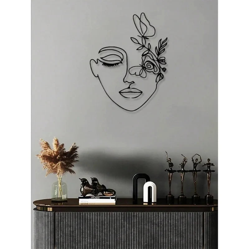 décoration murale moderne femme noir fleurs contour minimaliste métal opacité 25x35cm