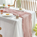 serviettes table rose pâle crêpe plissées décoration élégante maison mariage festive