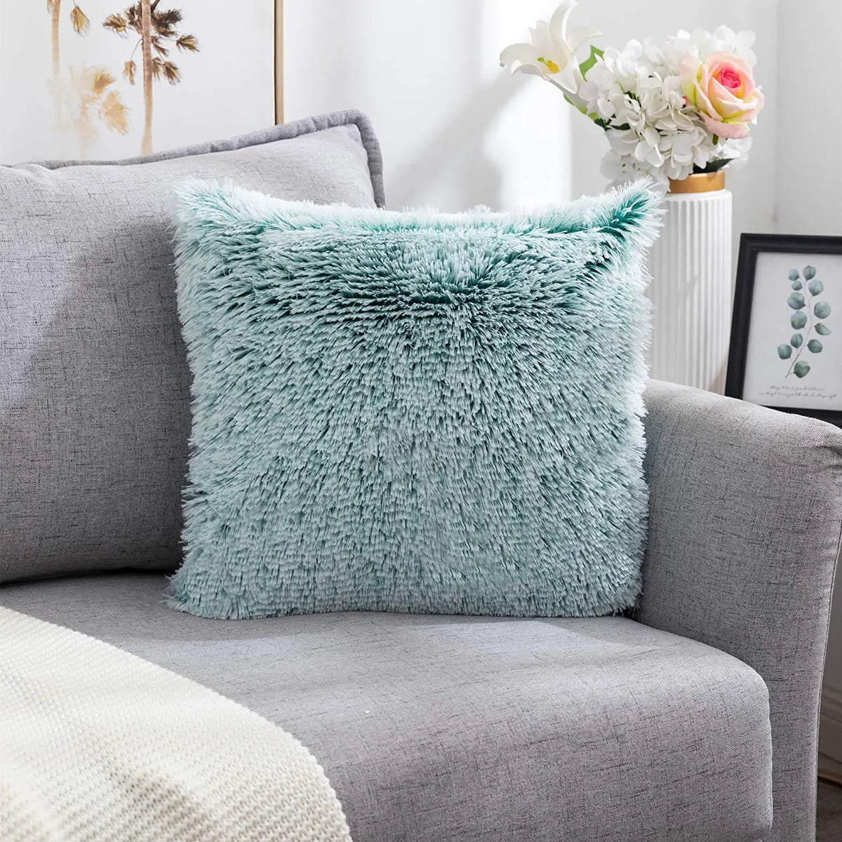 housse coussin fourrure polyester gris bleu violet doux carré décoratif salon voiture lit
