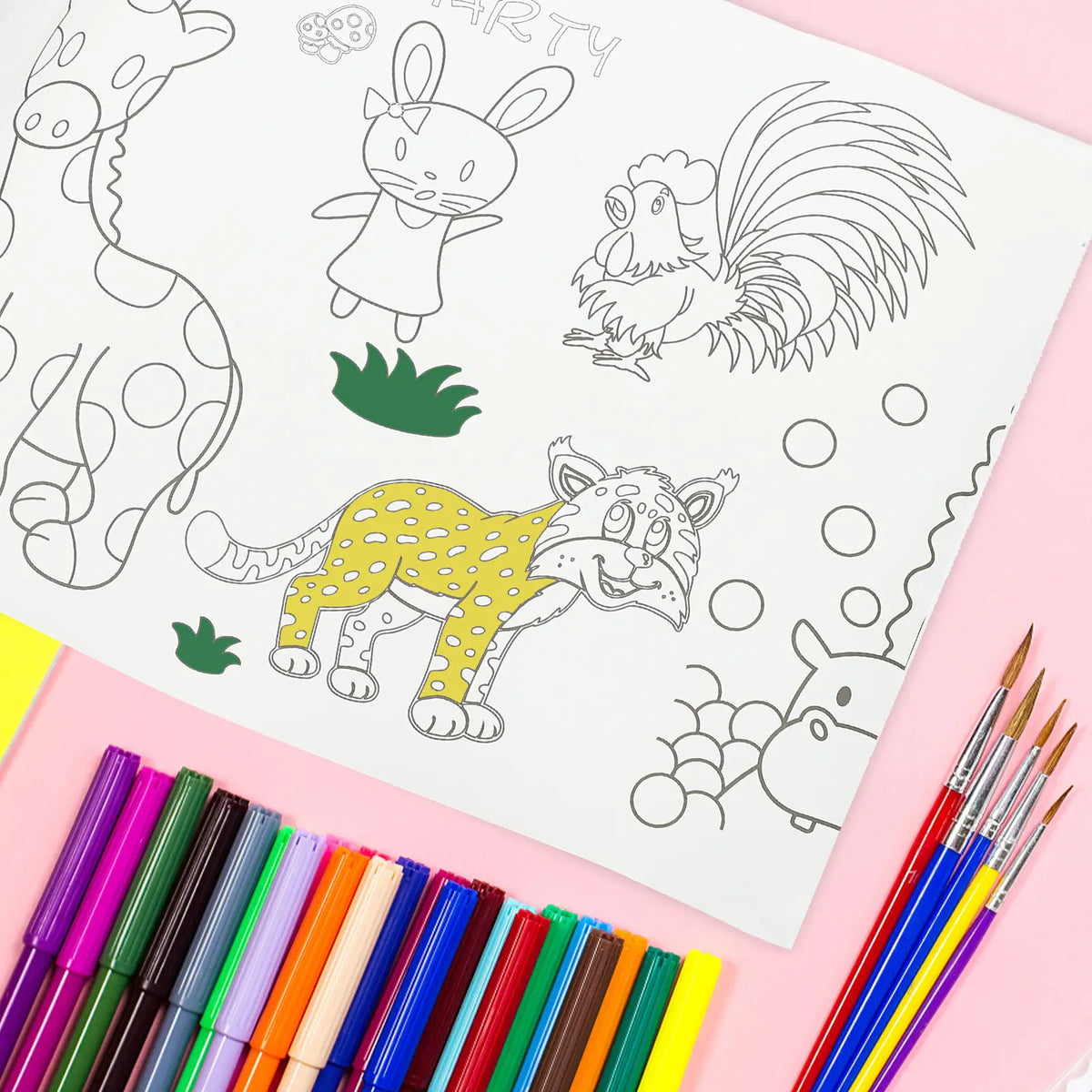 papier colorier géant illustré animaux floraux enfants opaques crayons couleurs stylos bille