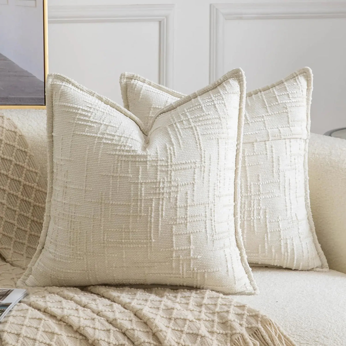 housse coussin carré motif géométrique polyester contemporain beige clair décoration lit canapé voiture