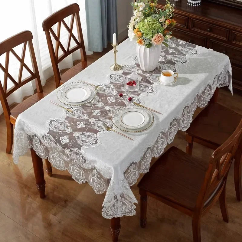 nappe table rectangulaire blanche velours broderie florale luxe salle manger