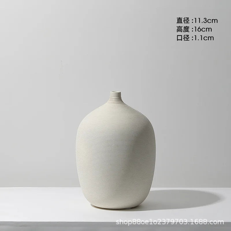 vases céramique blancs rayures horizontales modernes fleurs artificielles