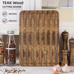 planches découpe bois teck marron rustique motifs chevron grain visible modernes couteaux
