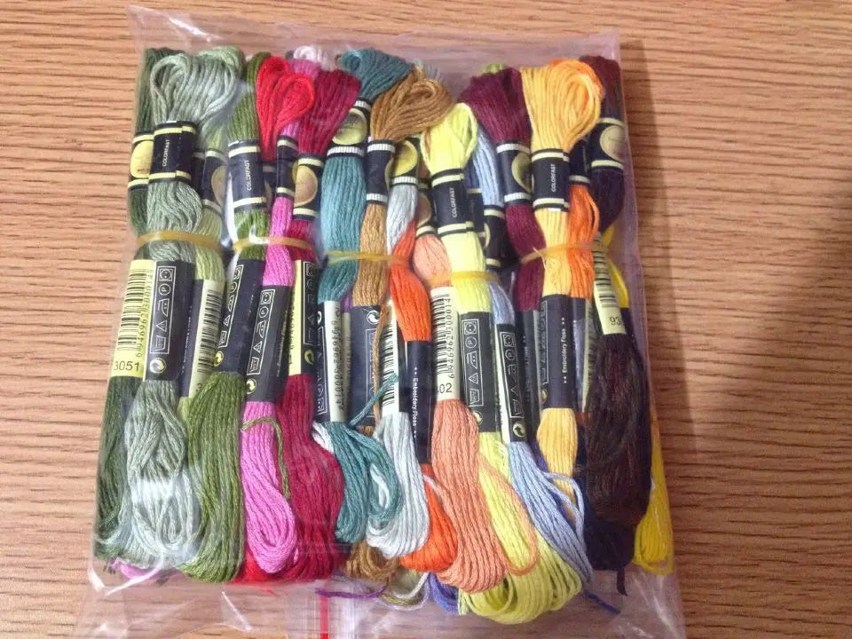 fil broder multicolore écheveau point croix toile soluble peinture créative package
