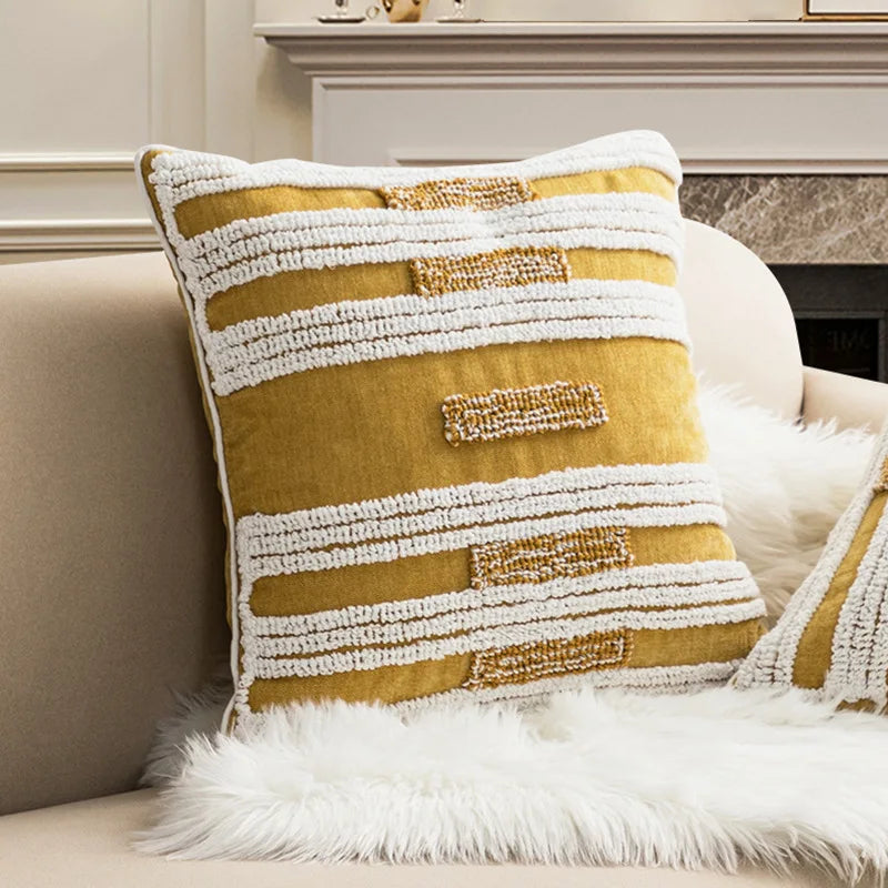 coussin moderne géométrique brodé coton polyester blanc orange moutarde adhésif rectangle square decoration