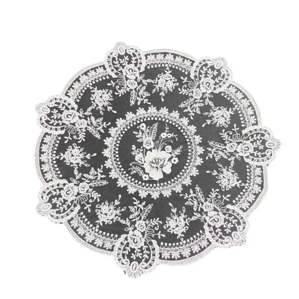 serviette table blanche broderie florale classique réutilisable pâques fête rectangle 26x42 26x41 33x33 40x40