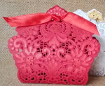 boîtes dragées rouge dentelle vintage élégantes 50 pièces carton opaques anniversaire mariage baptême