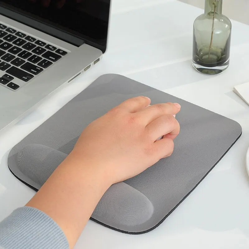 tapis souris ergonomique noir gris orange rouge adhésif doux moderne fonctionnel repose poignet