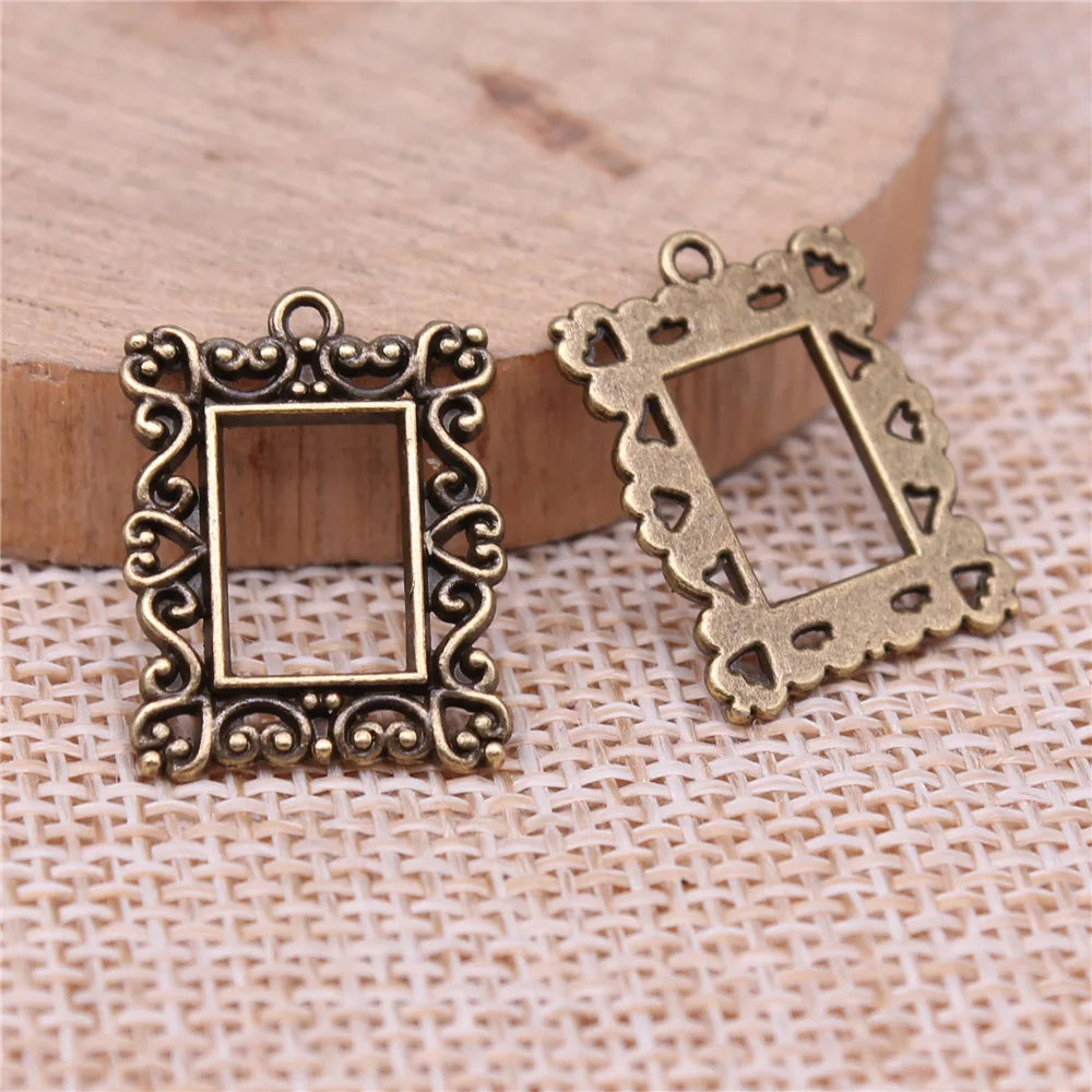 bijoux vintage baroques ornements floraux motifs géométriques argent doré anneaux