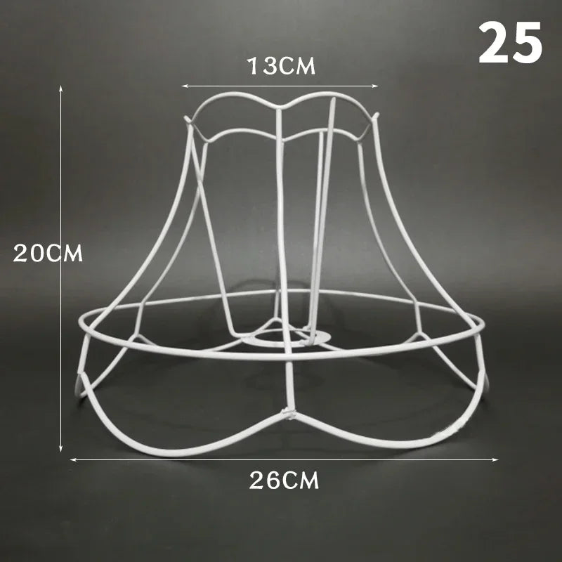 support lampe blanc grille métallique moderne cadre fer abat jour table décoration intérieur