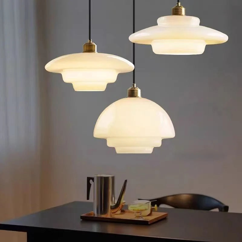 suspension lumineuse moderne blanc doré ampoule e27 câble noir verre rond mat 90 260v