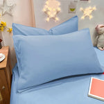 taies d'oreiller lisses polyester coton gris bleu rose blanc modernes literie décoration chambre voyage