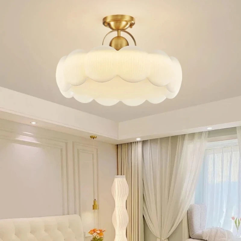 lampe suspendue moderne blanche dorée texture ondulée intérieur chambre étude télécommande led