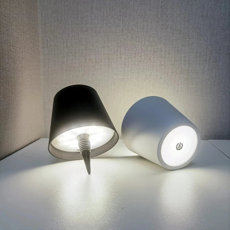 lampe table veilleuse led rechargeable noir blanc moderne minimaliste interrupteur tactile base transparente abs