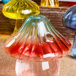 vase moderne transparent champignons colorés orange rouge bleu vert reflets