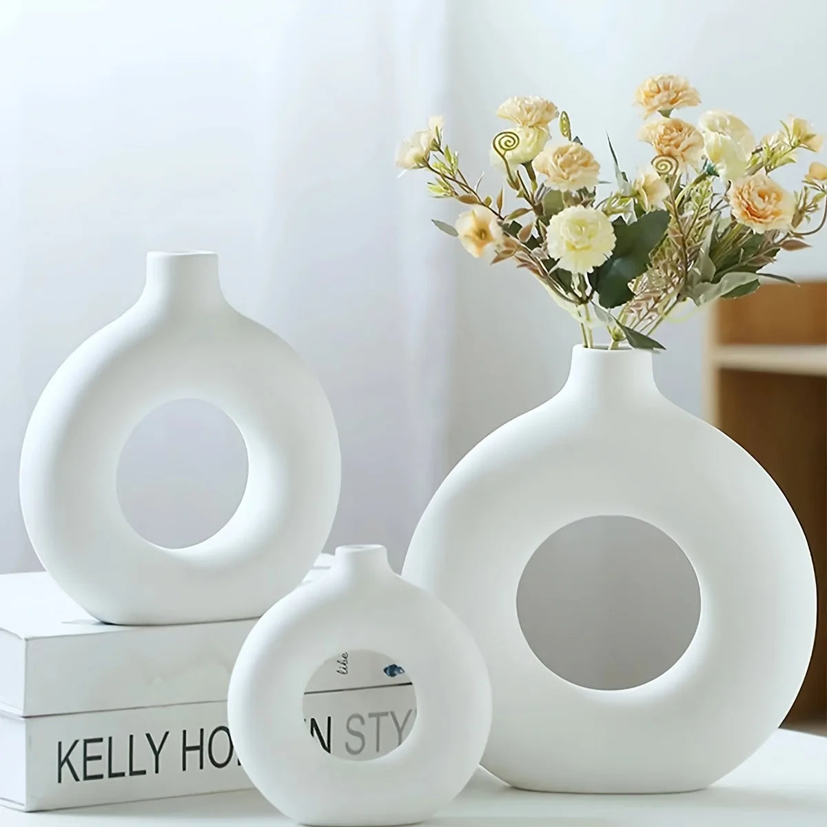 vases céramique blanc modernes minimalistes texture granuleuse fleur artificielle