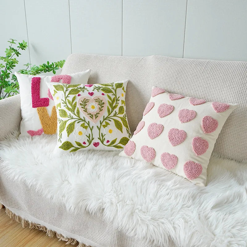 taies d'oreiller jacquard brodé fleurs cœurs LOVE divers couleurs décoration intérieure romantique printemps