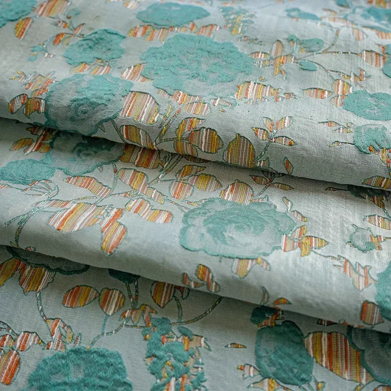 tissu polyester bohème floral vintage motifs roses feuillage semi transparent 160cm