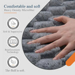 tapis bain moderne rose pâle texture boules respectueux environnement salle bain lavable machine séchage