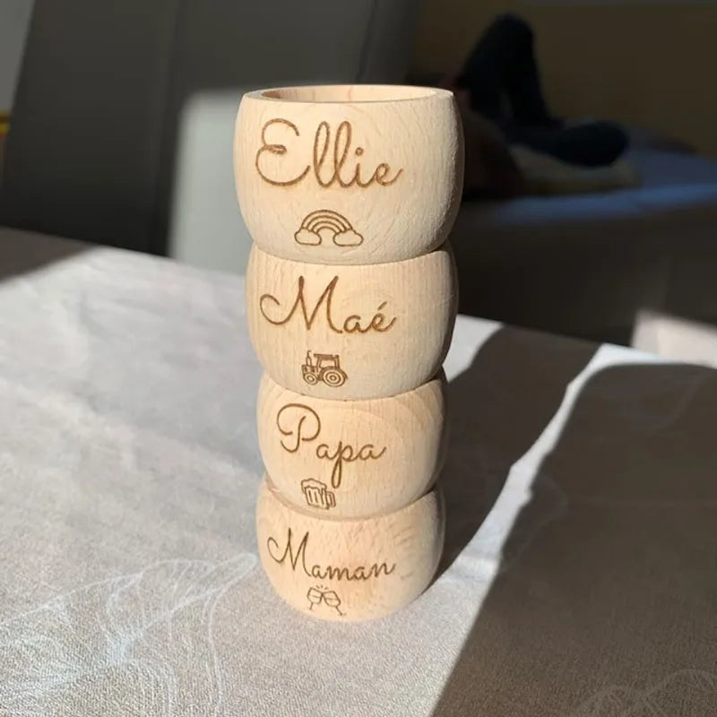 Vue de dessus de l'anneau de serviette en bois rond