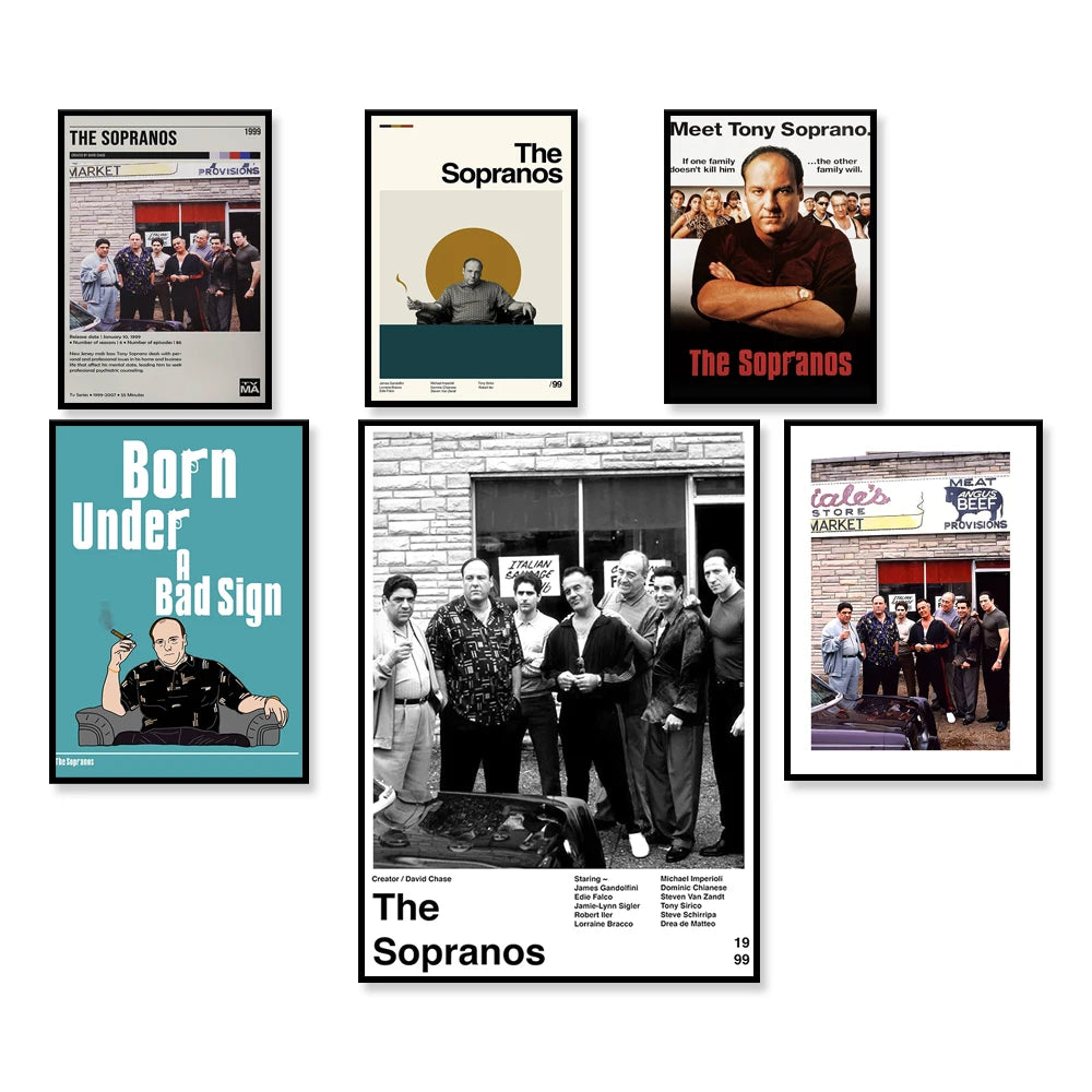 Cette image est un collage de plusieurs affiches et images liées à la série télévisée à succès Les Soprano, montrant les personnages principaux et différentes scènes clés de la série.