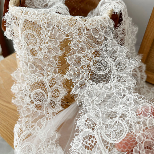 dentelle blanche floral fine tissu adhésif mariage robe cérémonie classique 3mètres translucent brodée