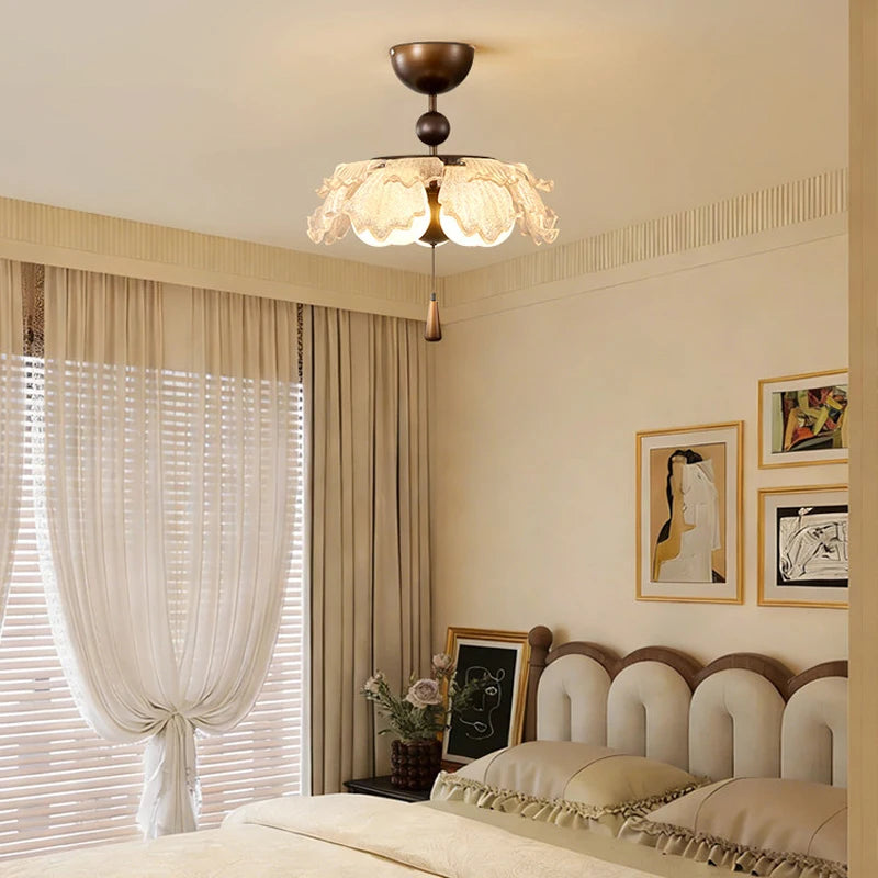 lampe suspendue moderne rose dorée fleurs paillettes romantique verre cuivre