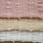 tissu mousseline rose blanc vintage romantique pli fronce dentelé occasion mariage 100 polyester