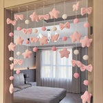 guirlande décorative porte fenêtre rose feutrine bows étoiles enfantin doux transparent fixations filsSuspension