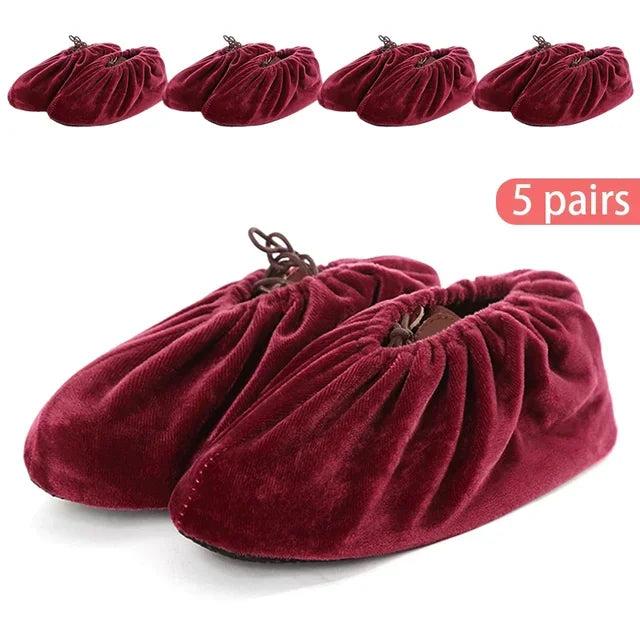 protège chaussures velours non glissants réutilisables lavables intérieur extérieur moderne rouge bleu violet marron
