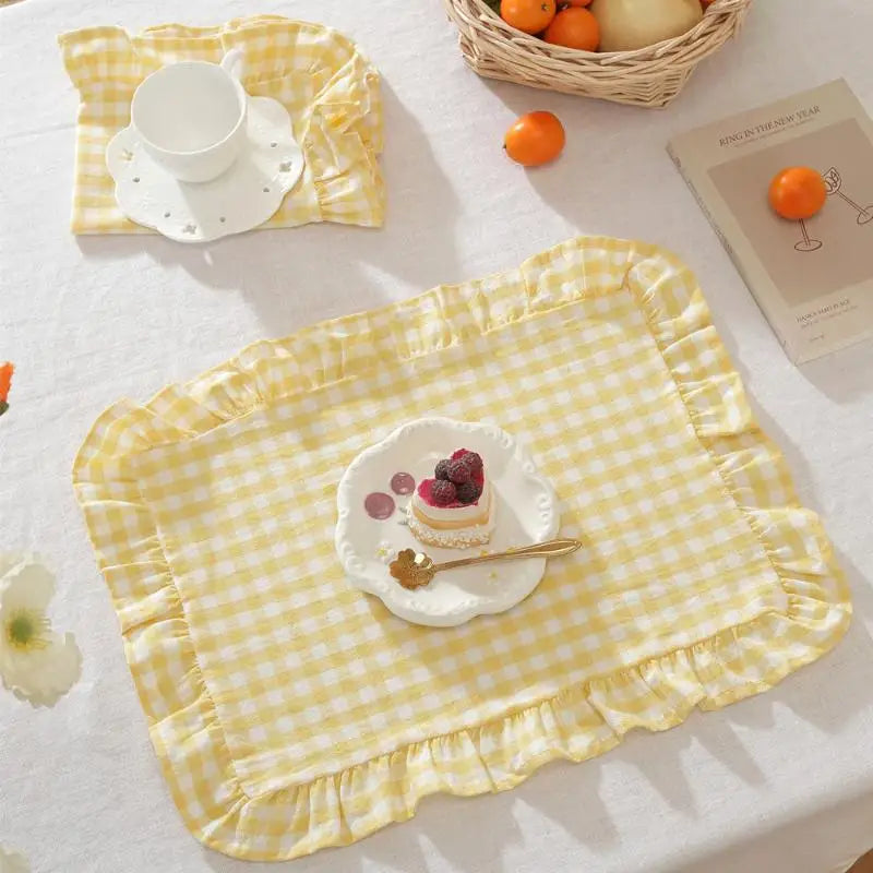 serviettes table vichy jaune blanc bleu clair rose classiques table manger cuisine salle manger