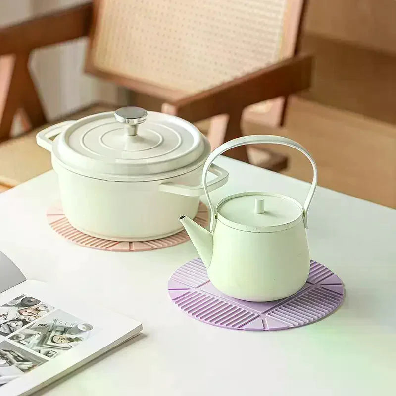 tapis cuisine coussin table violet rose vert clair rayures horizontales moderne silicone antidérapant pliable