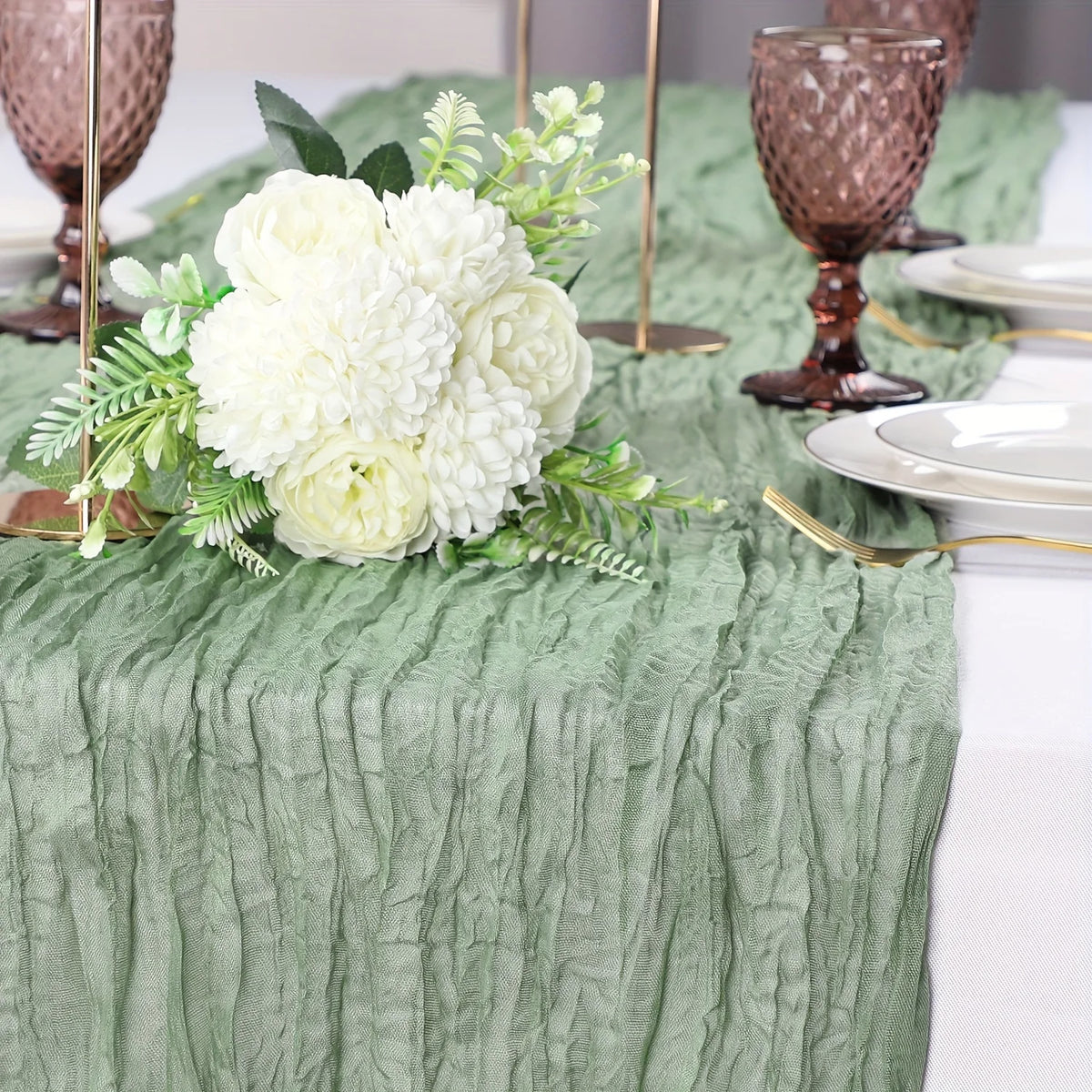 Chemin de table boho sur table de mariage